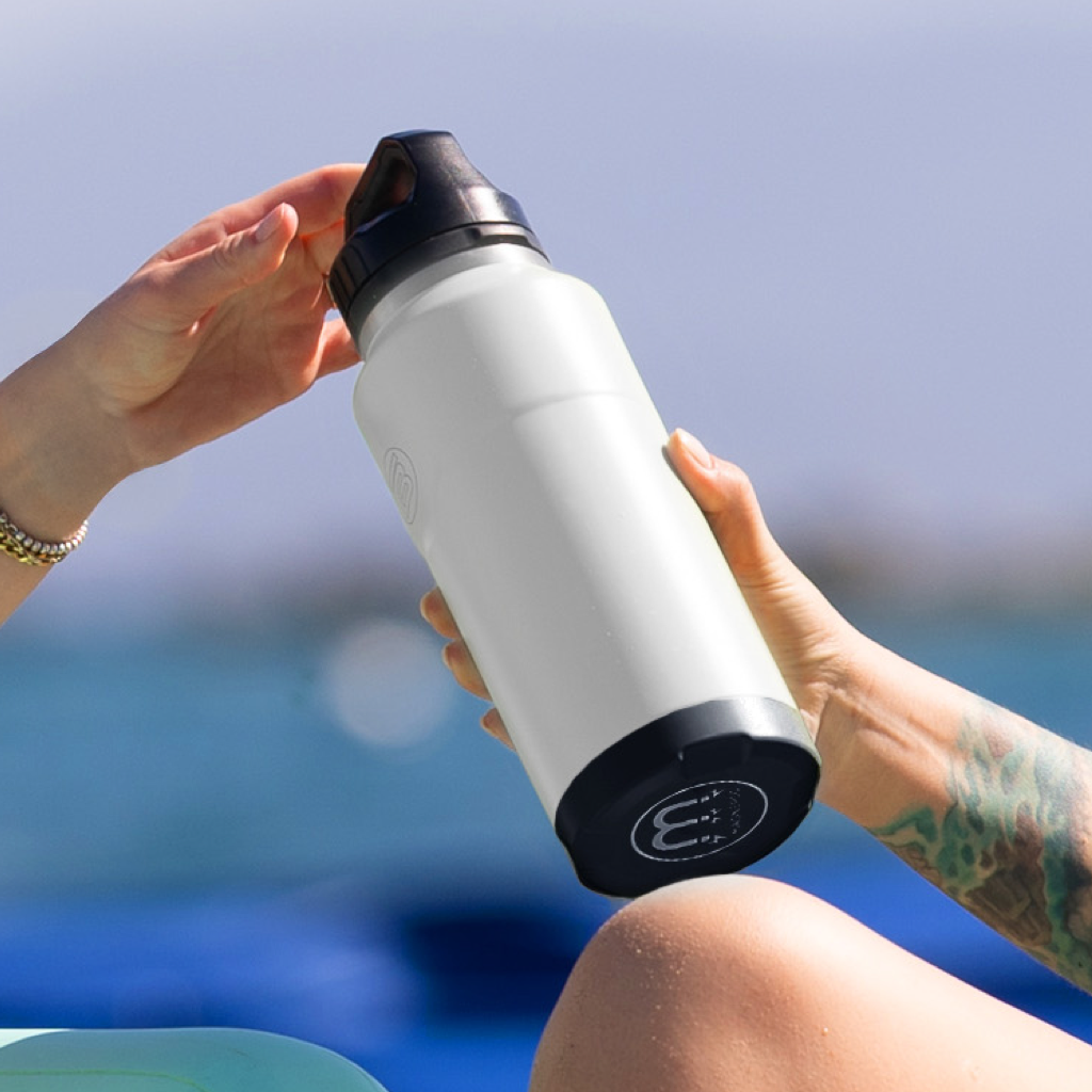 36oz MAGNEBottle - White Insulated Water Bottle